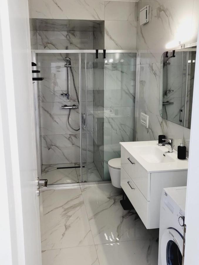 Stella Apartment Sarandë エクステリア 写真