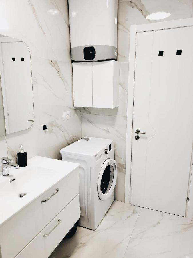Stella Apartment Sarandë エクステリア 写真