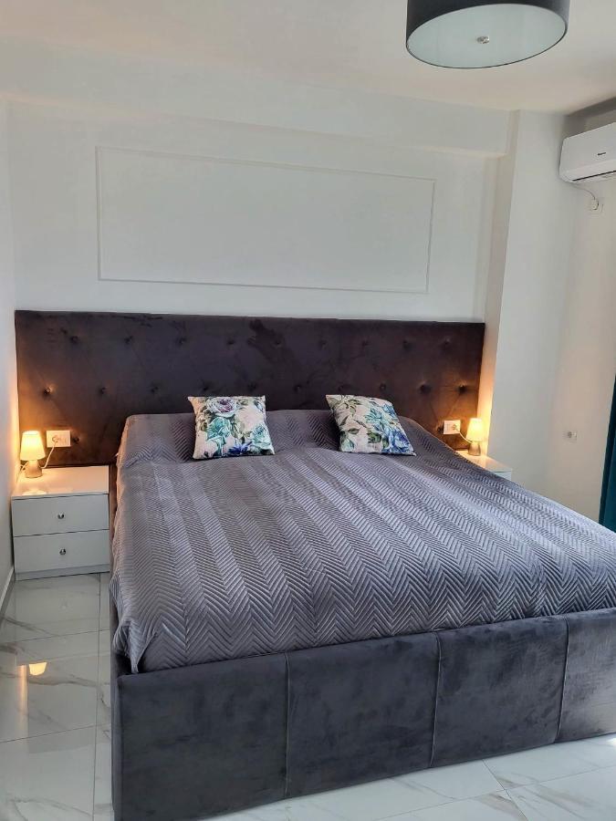 Stella Apartment Sarandë エクステリア 写真