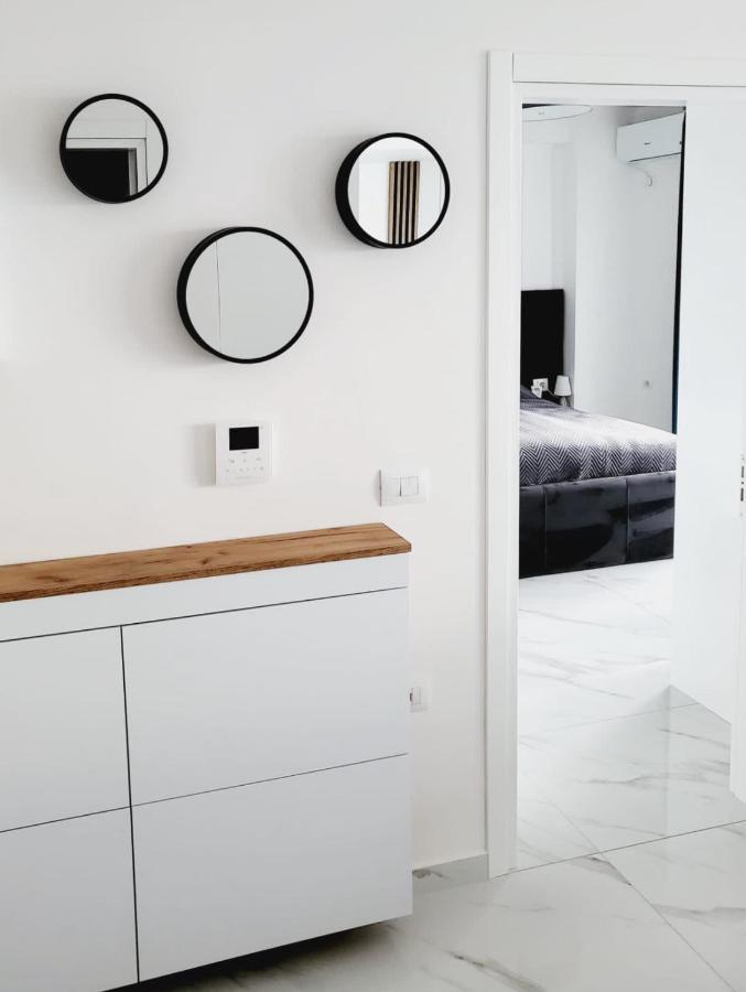 Stella Apartment Sarandë エクステリア 写真